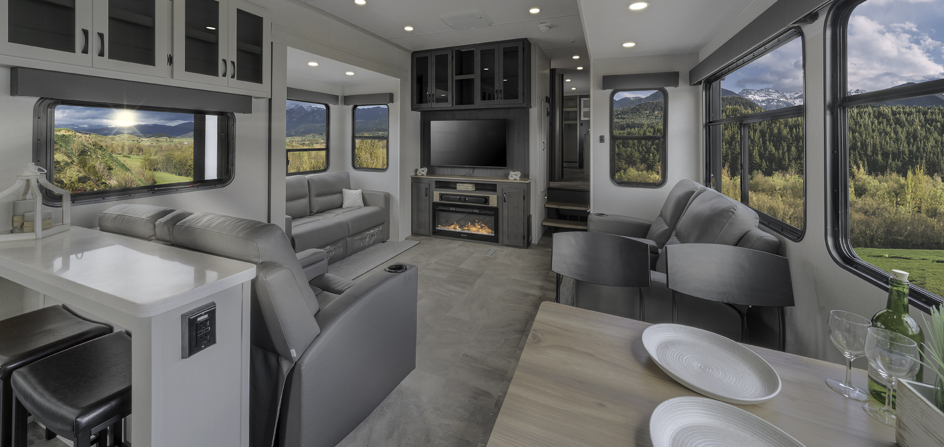 Brookstone RVs