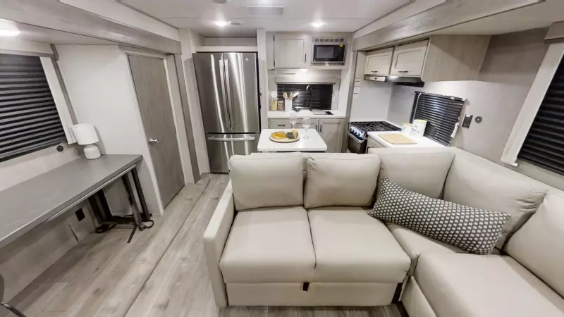 323MAZE Floorplan Main Room